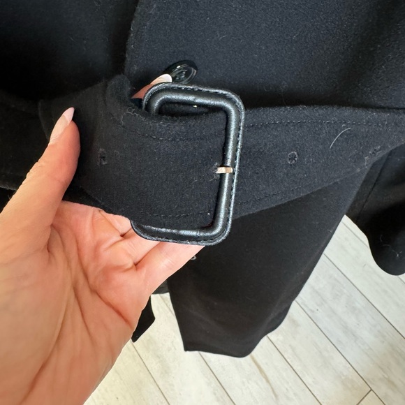 Burberry Black Wool and Cashmere Coat with Belt - Picture 5 of 9